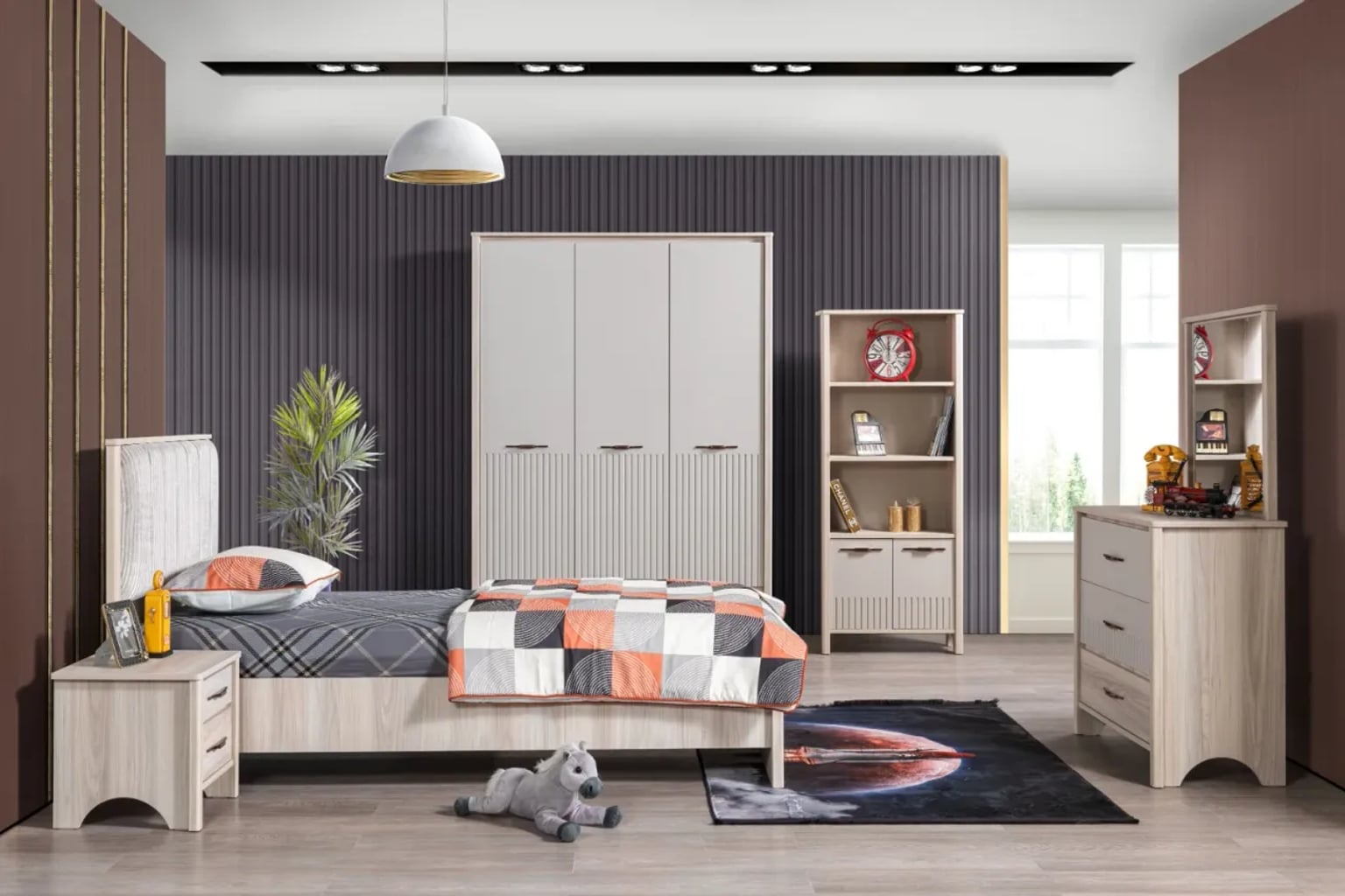 Doğal ahşap detaylara sahip, modern ve zarif bir genç odası iç mekânı. Oda, rahat bir yatak, minimalist bir çalışma masası ve şık bir gardırop ile donatılmıştır.