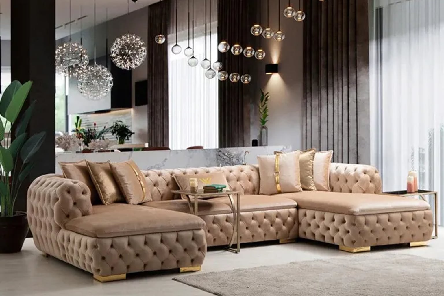 Sıcak nötr tonlarda, zarif kumaş bir L tipi yataklı köşe koltuk takımının yer aldığı modern bir salon. Geniş pencereden gelen yumuşak doğal ışık, mekanı aydınlatıyor. Önünde Anadolu desenli ahşap bir sehpa ve dekoratif yastıklar bulunuyor.
